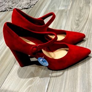 Giani Bini red pumps